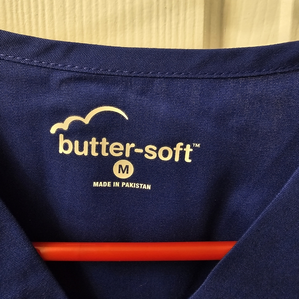 Scrub top - Picture 3 of 3